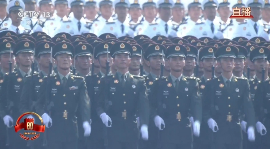 九三阅兵解读九三盛大阅兵太震撼了！！！！！观阅兵盛典，热血在胸膛里沸腾！正义必胜