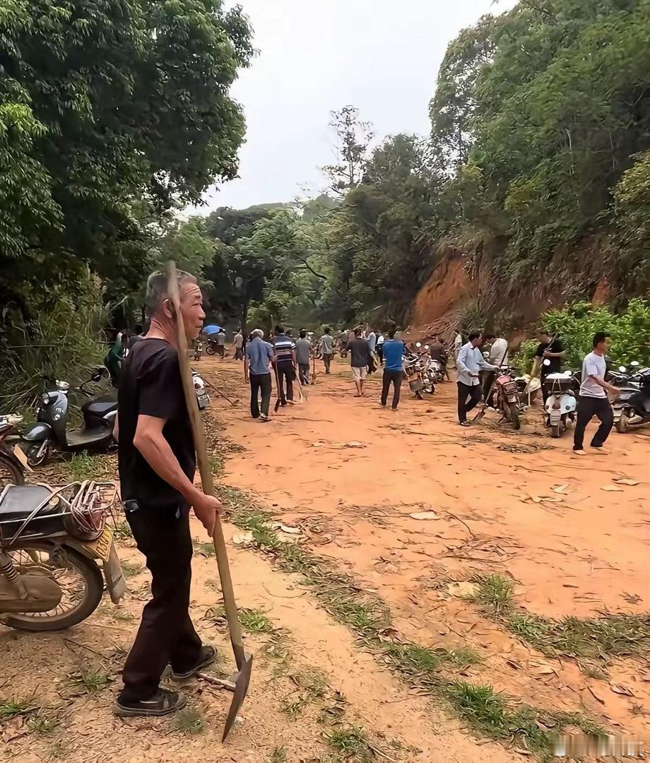 四川雅安竟然抓到了间谍！这下估计一大帮人都懵了。雅安这地方，简直是内陆中的内陆。