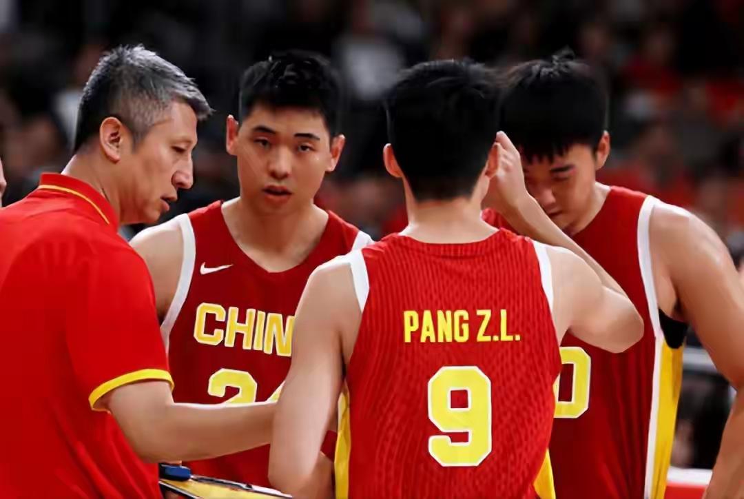 中国男篮以后千万不要搞长期集训了？一个联赛都培养不出来好球员，一个集训就能练出来
