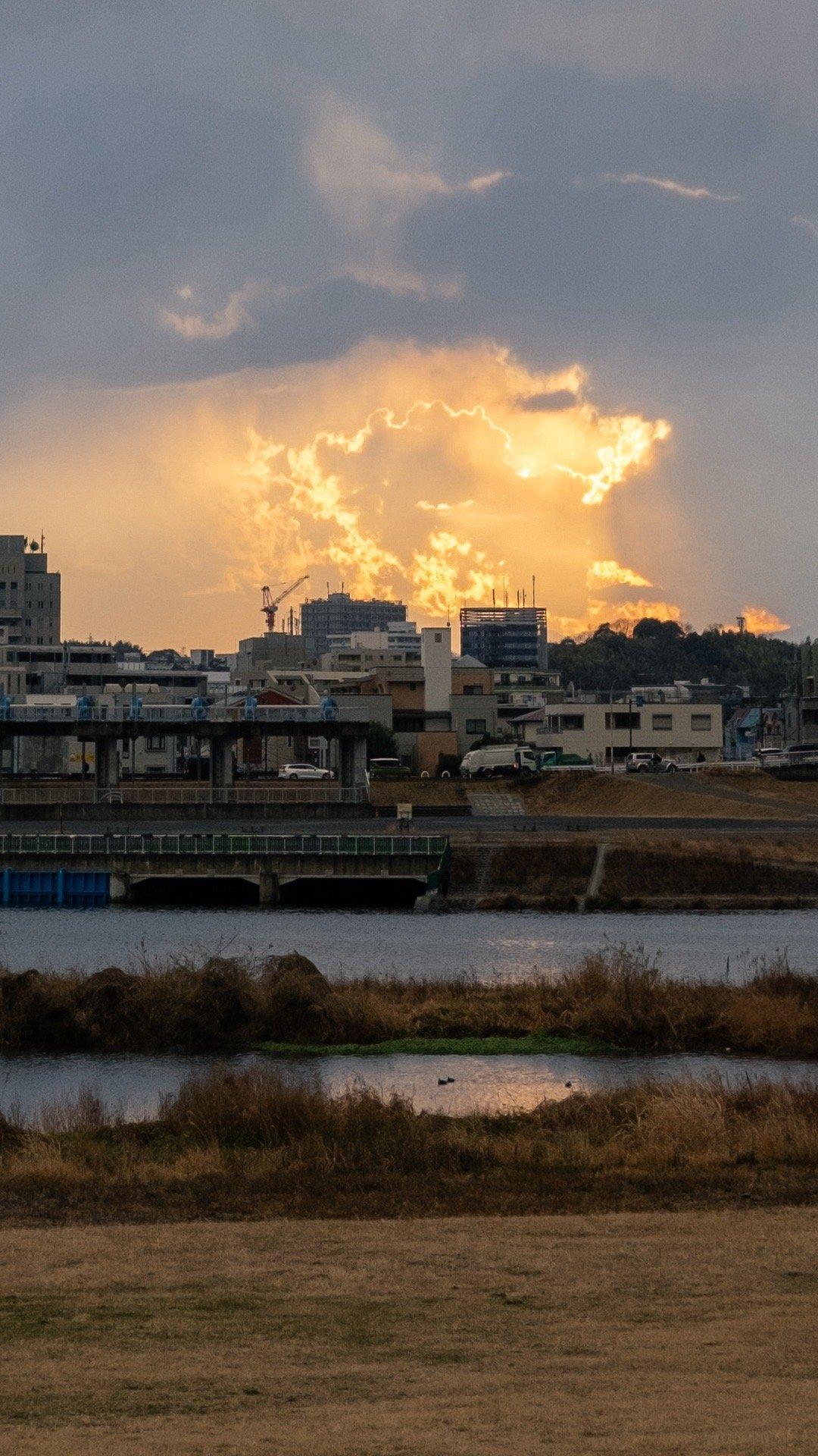 下雨的多摩川 ​​​