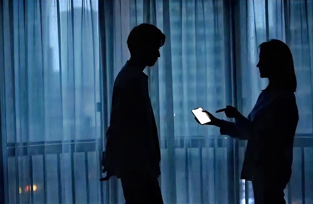 全职带娃2年，老婆过得风生水起，我却心酸无比！

我有个男学员，今年42岁，在口