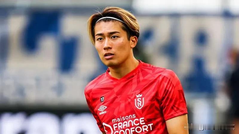 中村敬斗是日本第一位在五大联赛连续五场比赛进球的球员：

第1️⃣球——
202