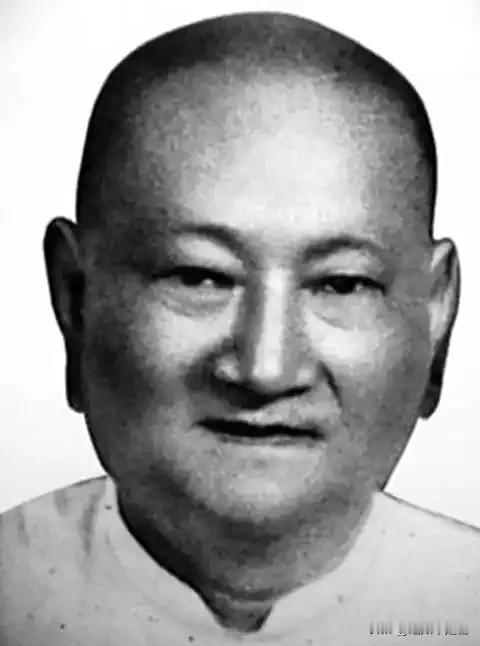 1949年，上海解放后，我党准备清算青帮老大，助手问陈老总：还有个叫顾竹轩的怎么