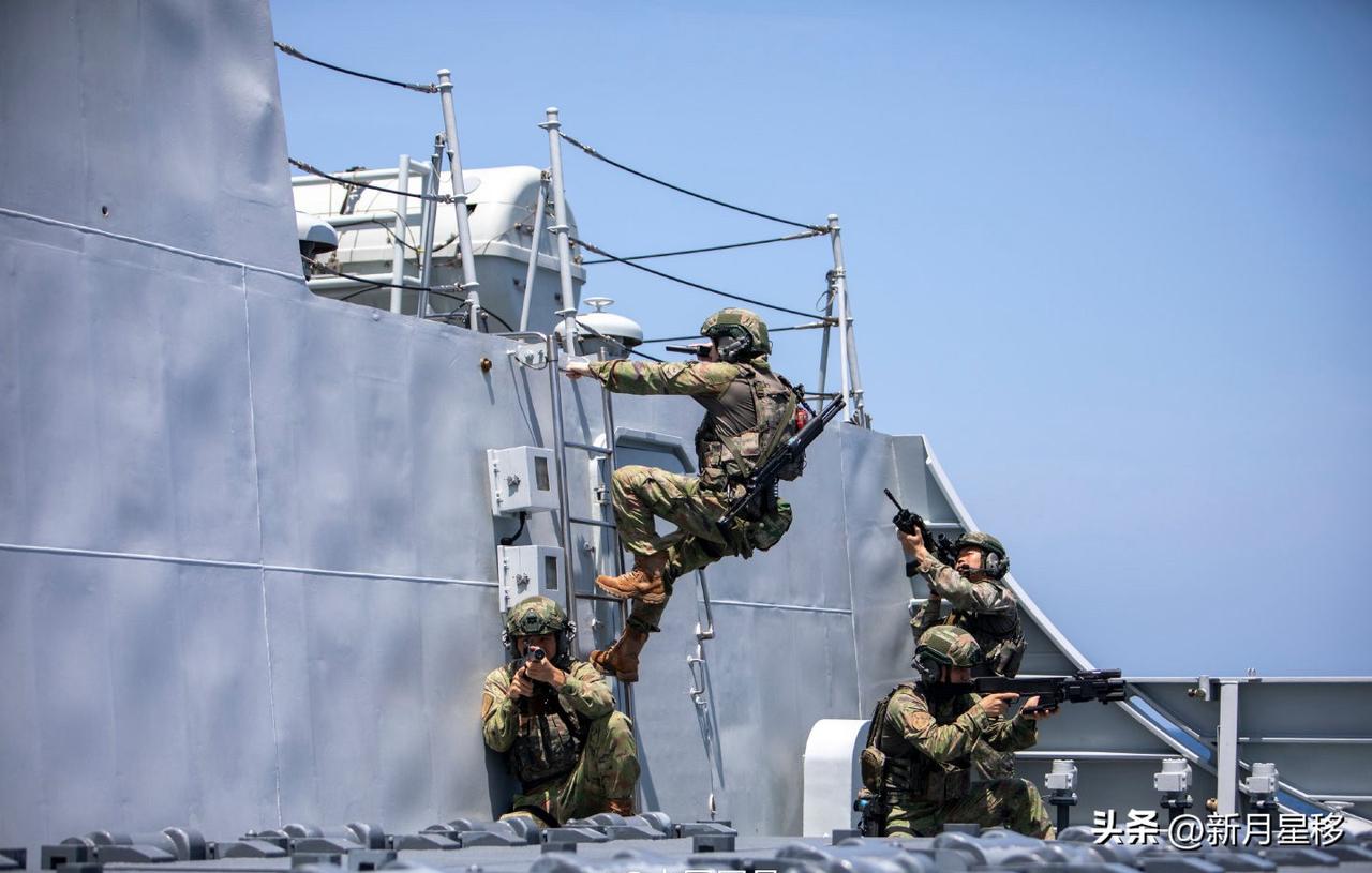 现在的装备越来越精良了，终于再也没有人说全身装备不超过一个iphone16了吧！