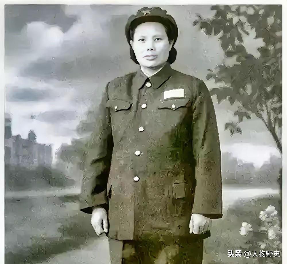 1951年，开国上将洪学智的夫人张文，在山西寻女12年无果。饥肠辘辘时被一村民邀