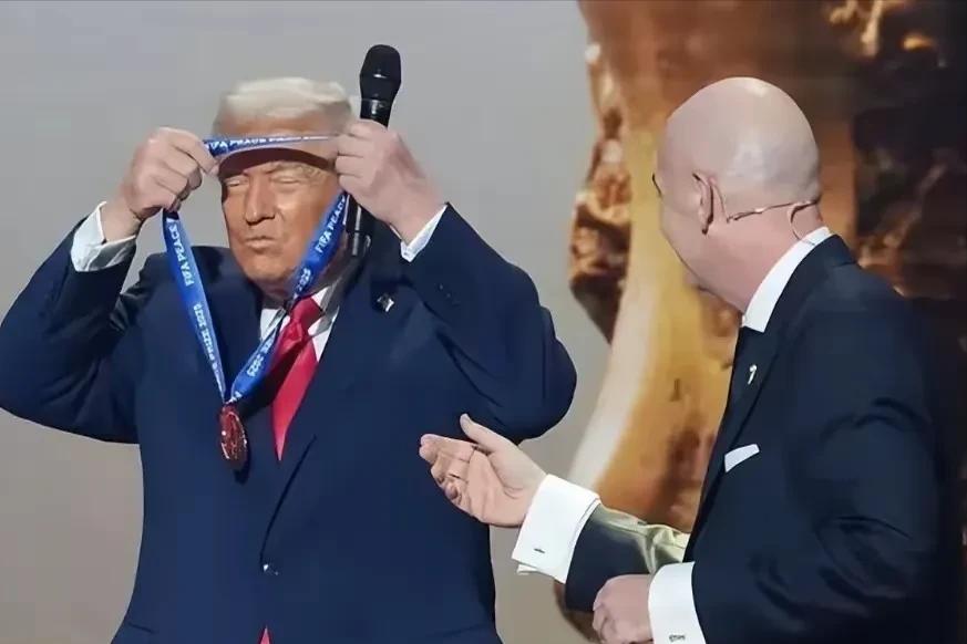 国际足联主席彻底被打脸！世界杯开赛在即，美国公然搞体育政治化刁难伊朗！

202