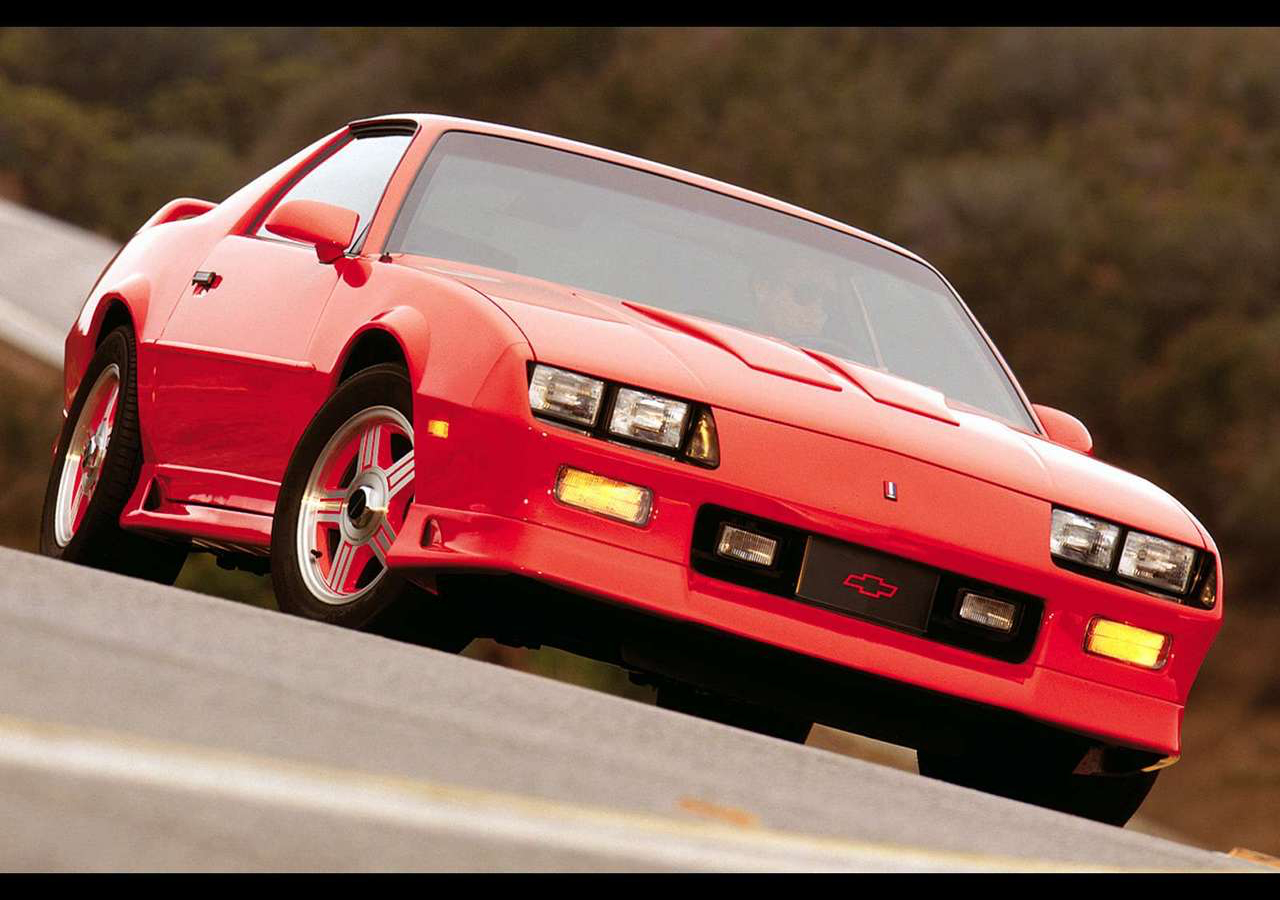 科迈罗   第三代Camaro（1982–1992），1984为中期常规年款，I