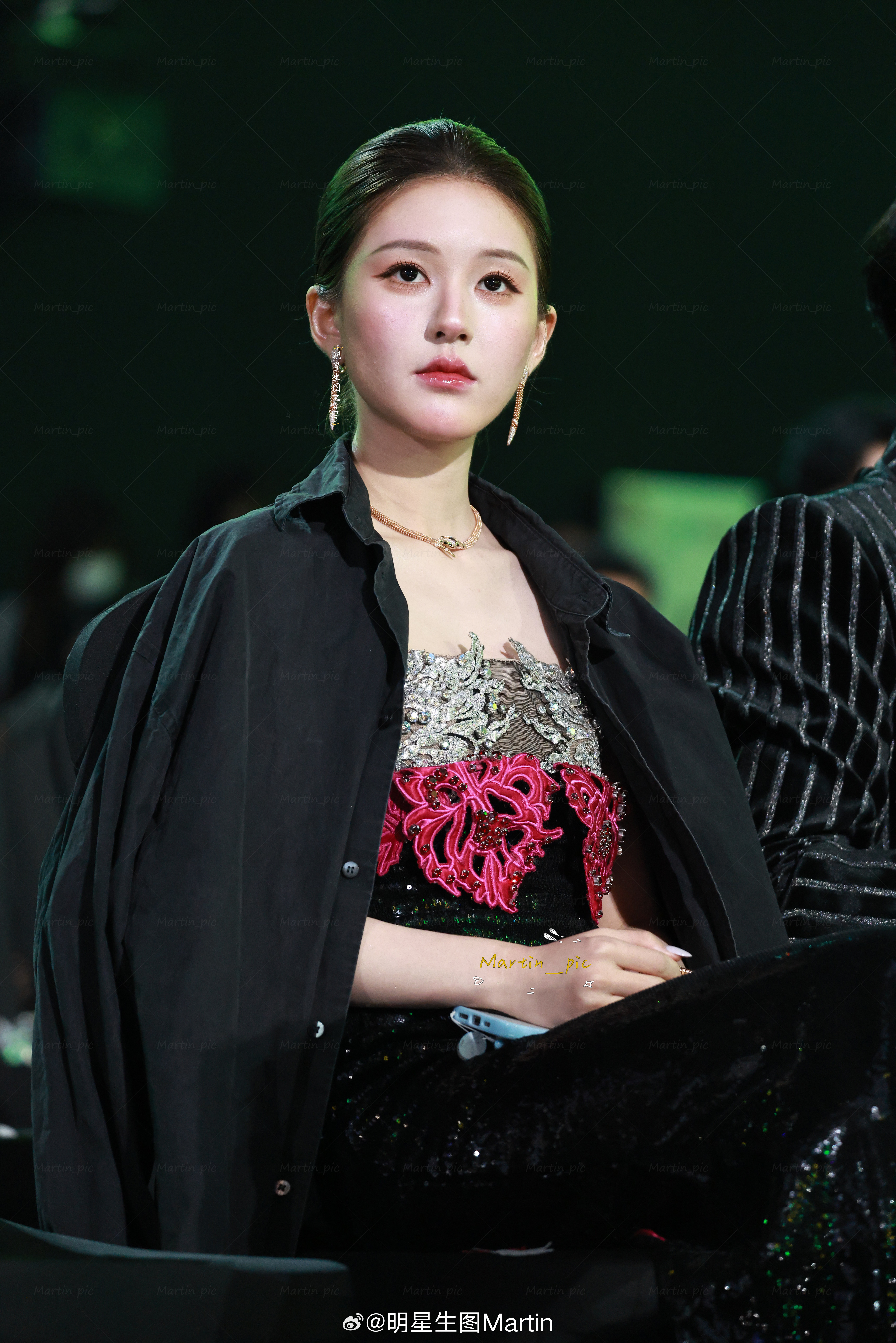 赵露思赵露思 赵露思 星光大赏坐席生图掉落~怼脸美的好权威