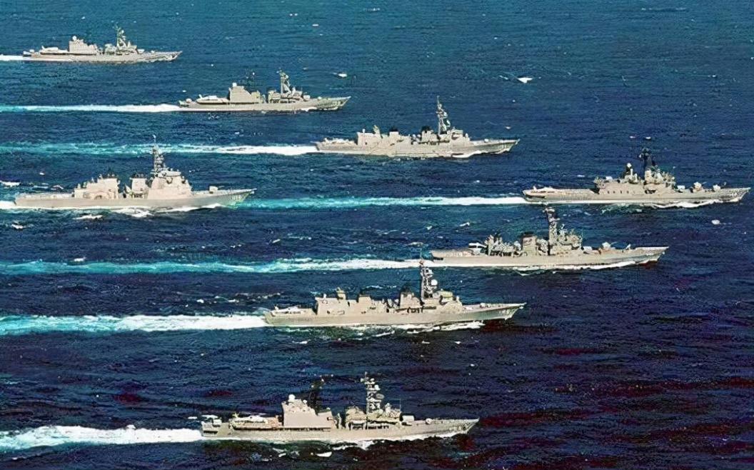 同期我国海军是什么装备，相比之下要落后不少......

如今，经过20多年的高