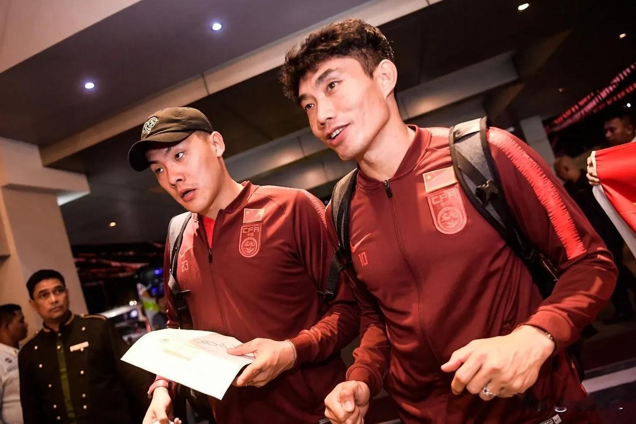 媒体人发声，球迷呼吁！伊万科维奇这次要顺应民意，王大雷首发没悬念了？
  媒体人