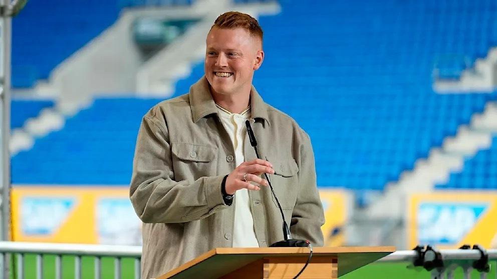 霍芬海姆内乱暂时结束：临时主席亨斯勒针对席克尔的运动最终失败，亨斯勒宣布离职，而