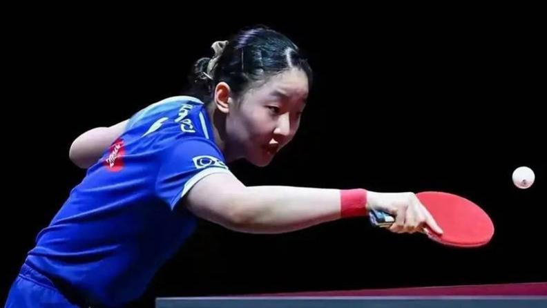 2026重庆冠军赛女单决赛，蒯曼与张本美和展开龙争虎斗。七局鏖战，蒯曼先声夺人，