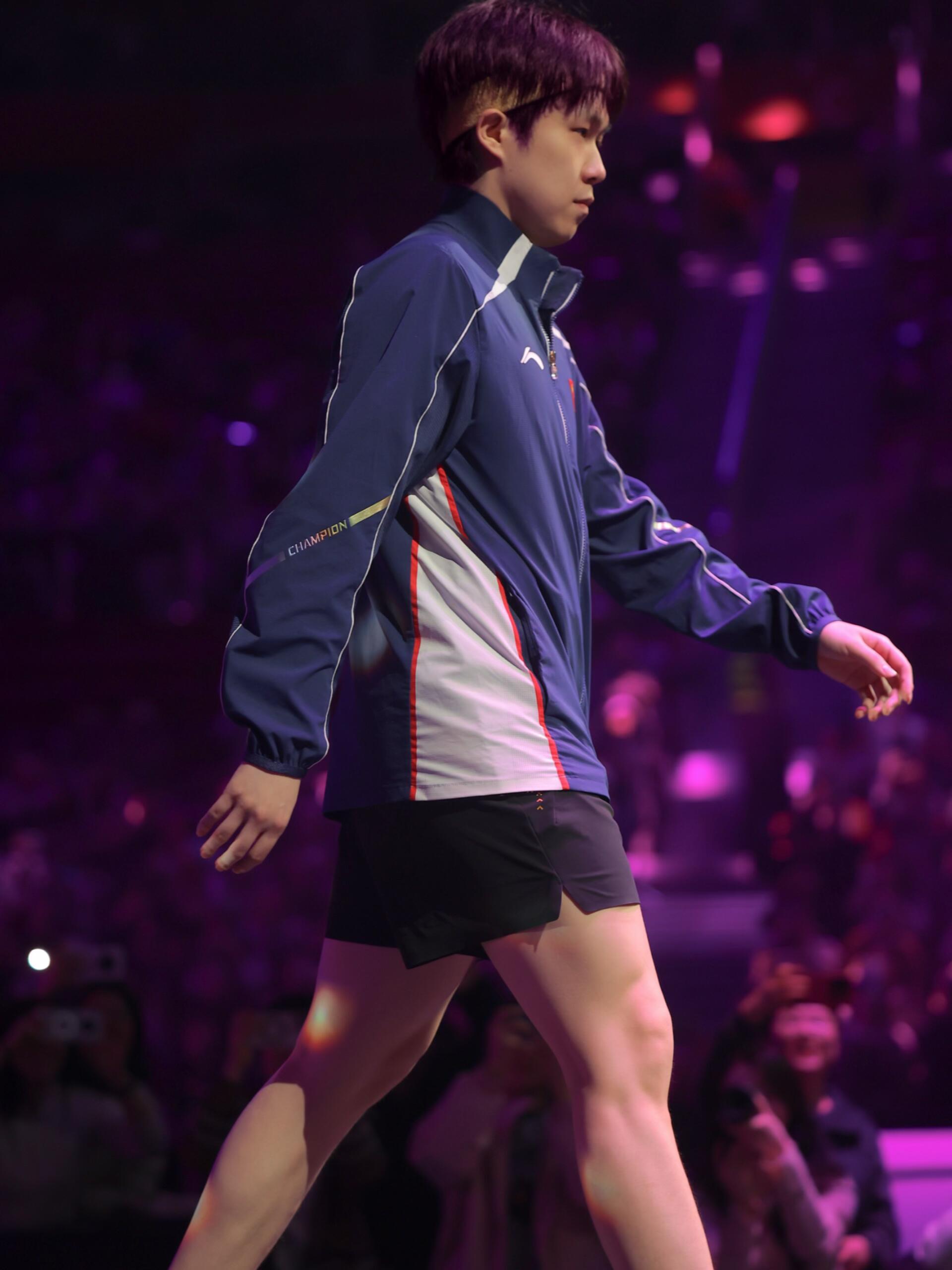 狮友会王楚钦 🦁王楚钦vs格罗特 🦁wtt重庆冠军赛2026 这组图是真帅啊