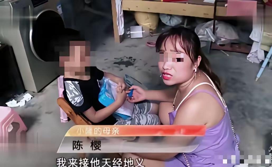 🌙四川，一女子离婚不要儿子，3年时间里从未去前夫家看过儿子。谁知，当她得知前夫