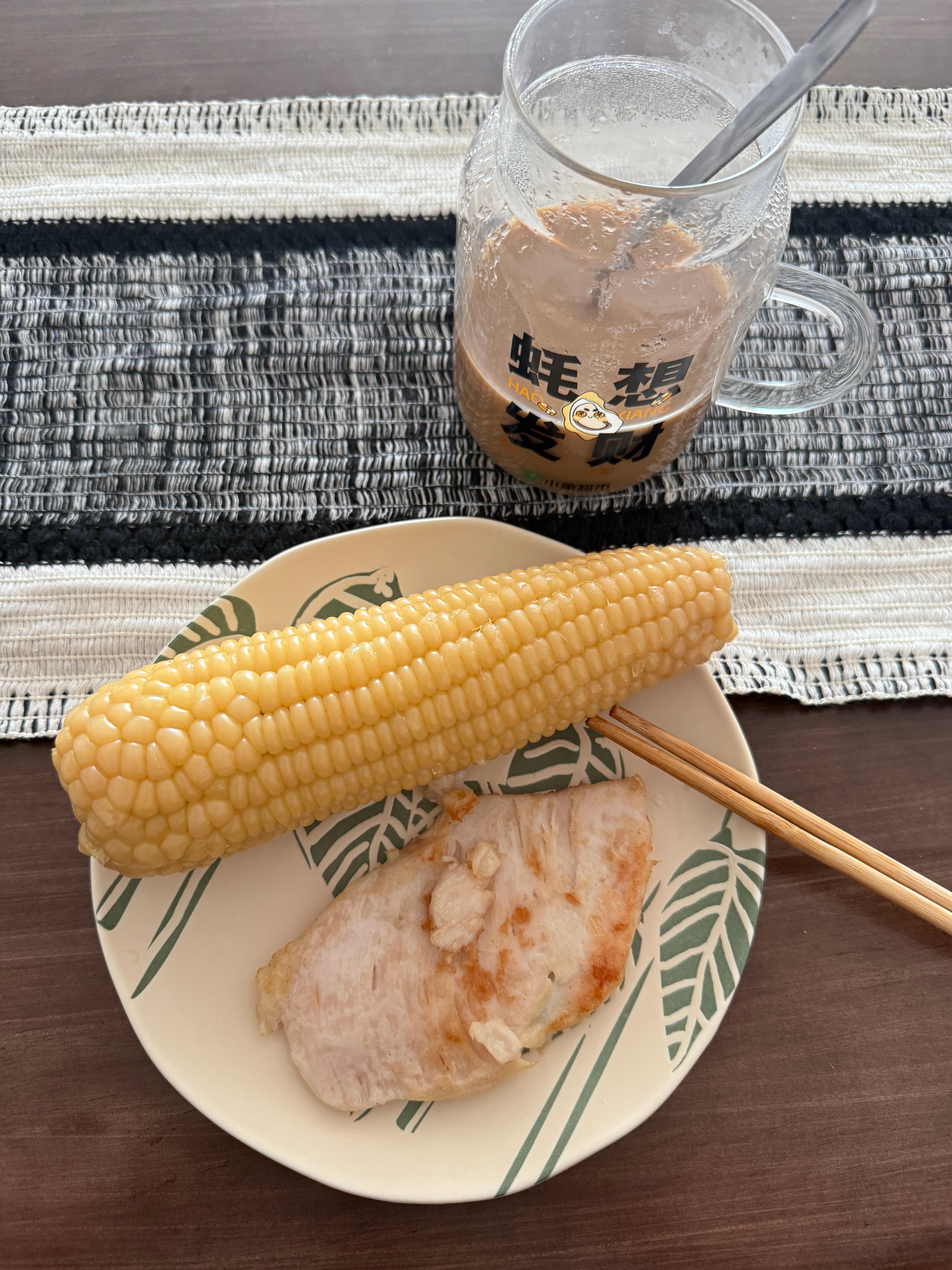 分不清是早饭还是午饭了[污]今天小卷长胖了吗 ​​​