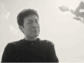 于和伟一只眼眼神戏 数眼睛、算欠债，他把一个人的愧悔演得比刀割还疼。没有炸裂的表