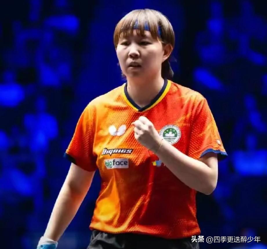 WTT澳门冠军赛女单1/8决赛，朱雨玲VS高桥-布鲁纳。
第一局朱雨玲0：2落后
