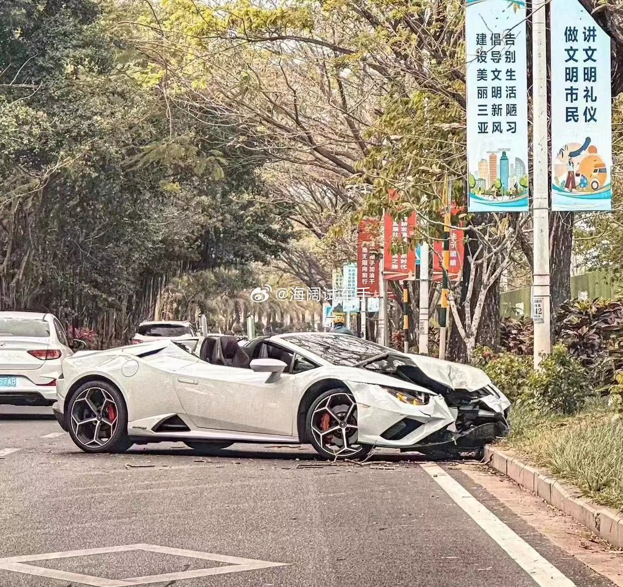 这么撞一下~~~修理费得多少钱啊？？？ 海阔试车超话