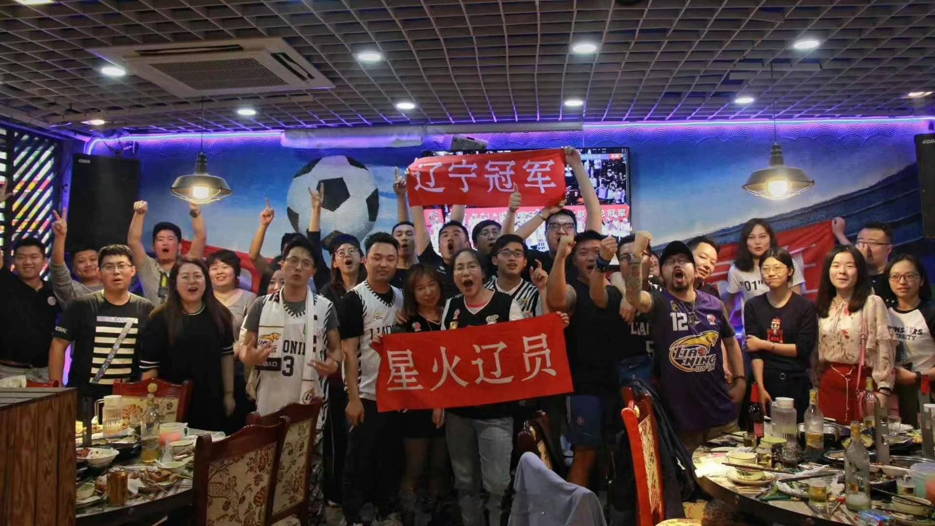 首冠七周年，星火请大家喝咖啡，自带杯子去星巴克领取[doge] ​​​