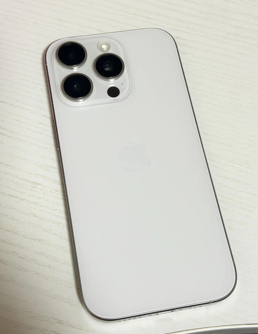 特此纪念和告别我的iPhone 16 Pro
换手机 舍不得 啊啊啊啊啊
换手机