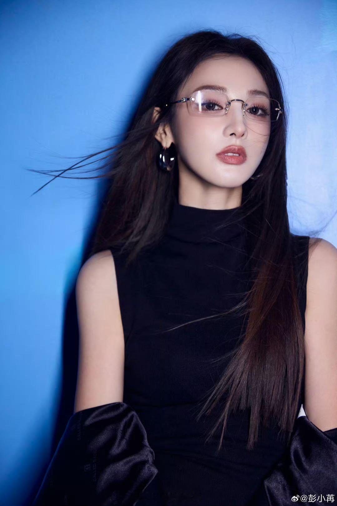 彭小苒回应翻红 彭小苒直播含金量还在上升，提及近期的“翻红”话题也大方回应！彭小