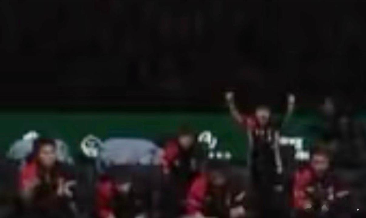 莎姐真的好可爱好努力 