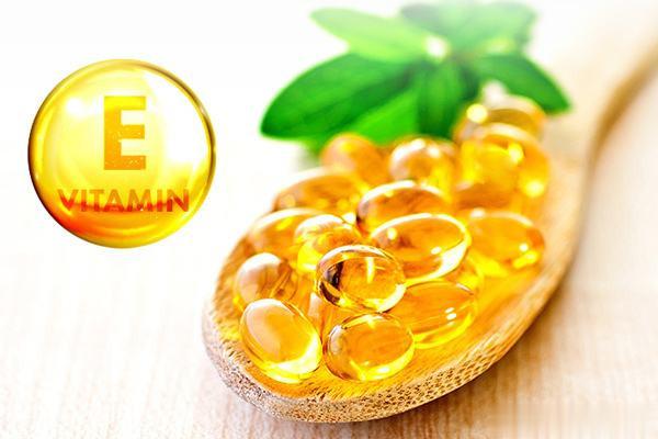 【维生素E——抗氧化、延缓衰老】维生素E是一种很重要的血管扩张剂和抗凝血剂，在食