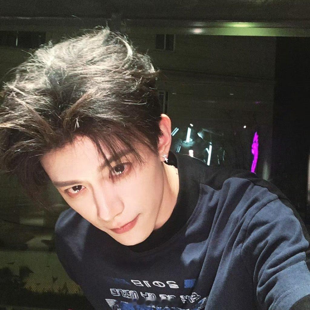 邓凯不愧是语文130的大厨邓凯这回应太有深度了，我的王后，我的爱人，听得我都心动