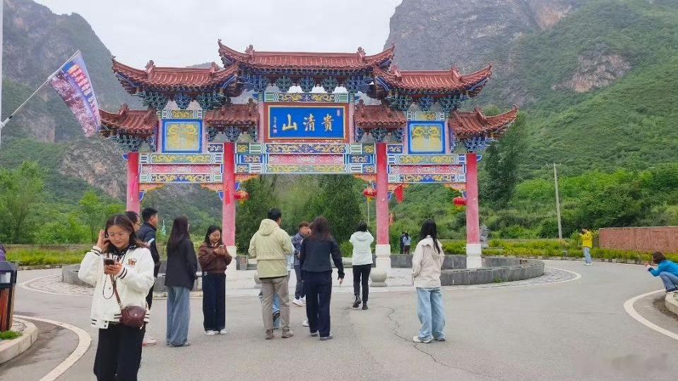 爱在贵清山 【一步一景，贵清山绘就生态秘境】 贵清山以奇峰、幽谷、飞瀑、古木著称