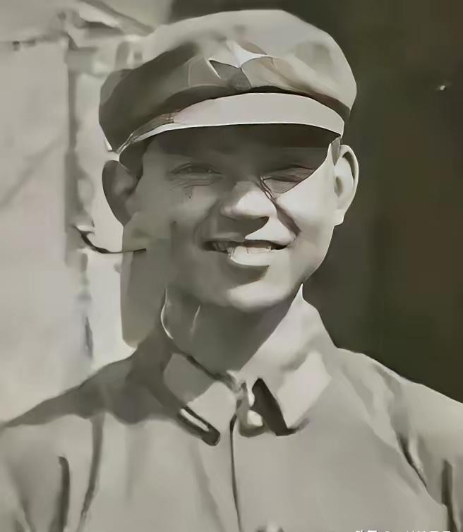 老山三等功臣张向东烈士，山东省宁津县张大庄镇白集村人，1983年1月入伍，生前为