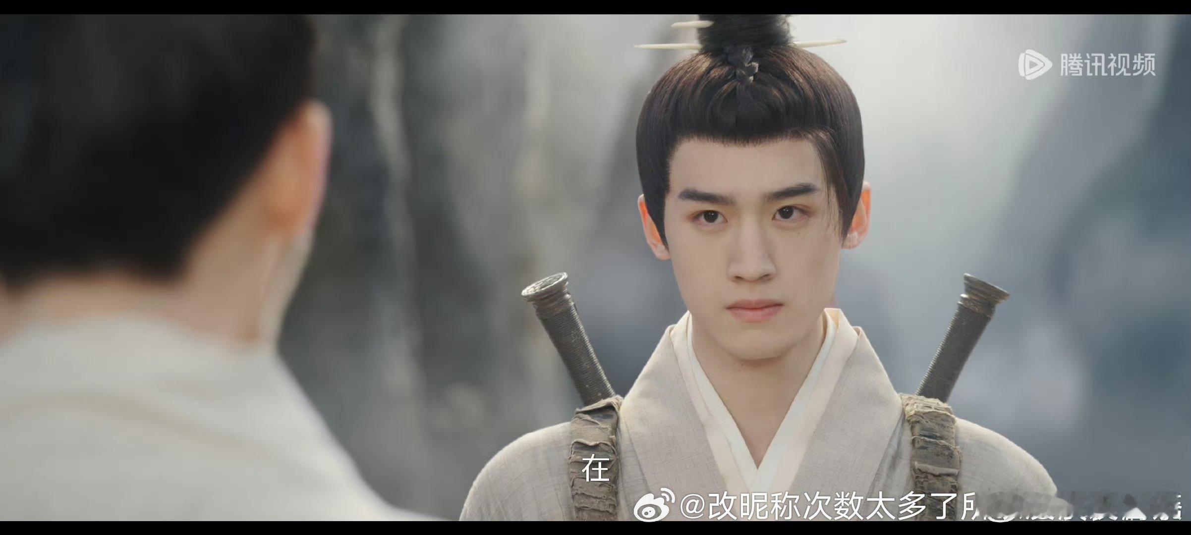 人有时候看气质闫玉晨多少比男主强点儿，周古装太“小气”又不正 