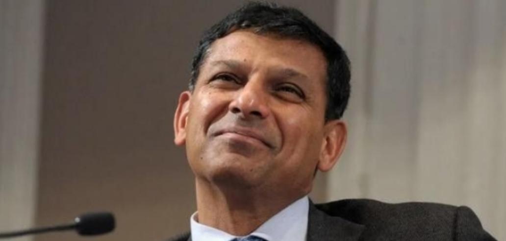 印度最强经济学家拉詹接受美媒采访时曾表示：世界上只有一个中国，印度根本没有能力学