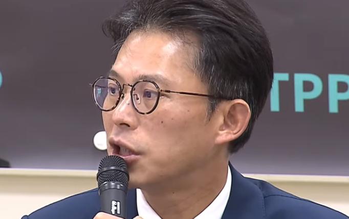 针对民众党与国民党团近期推出刑事诉讼法修正案，被质疑是为民众党前主席柯文哲打造的
