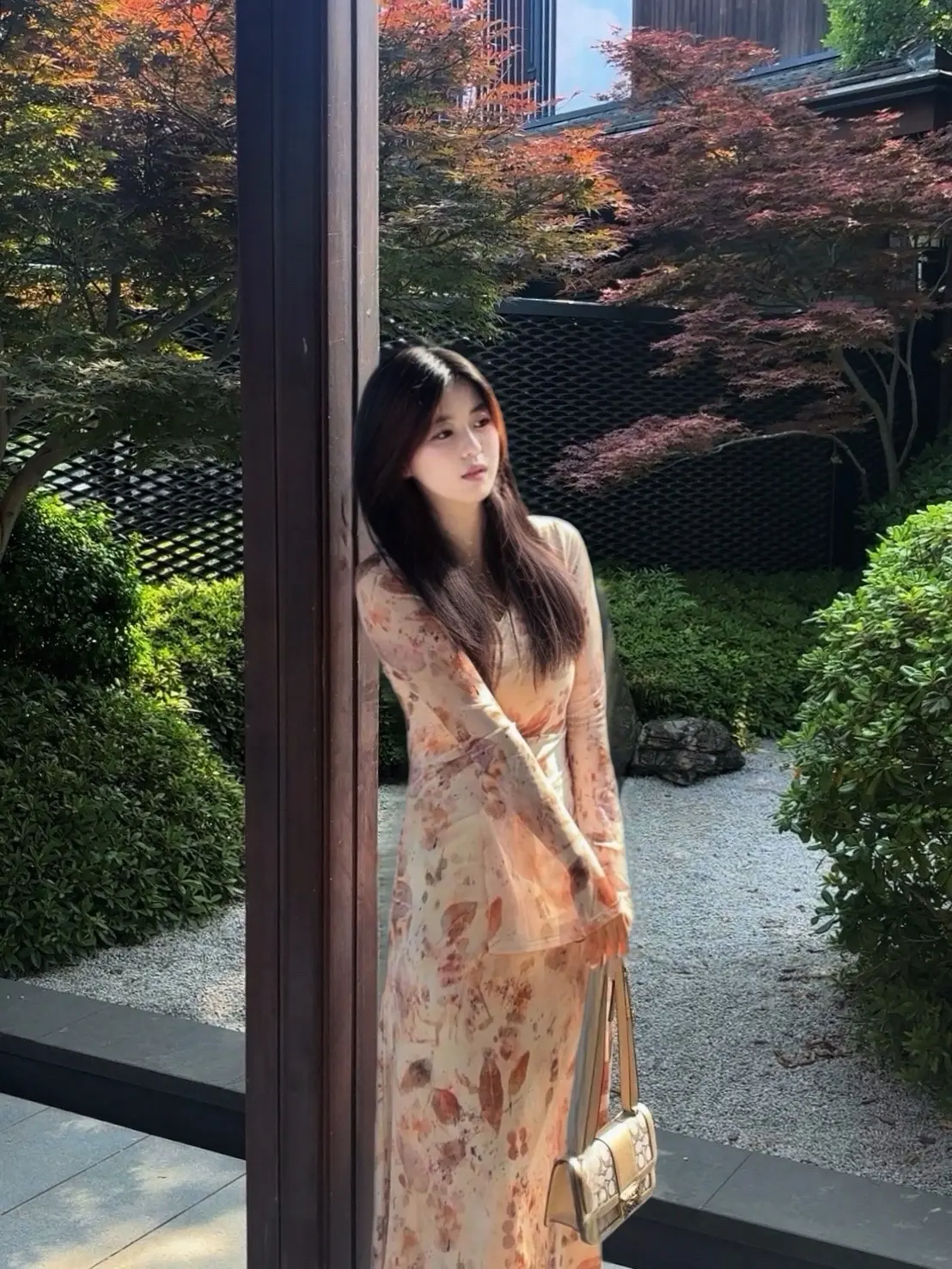 握不住的人和事太多了 我们尽力就好