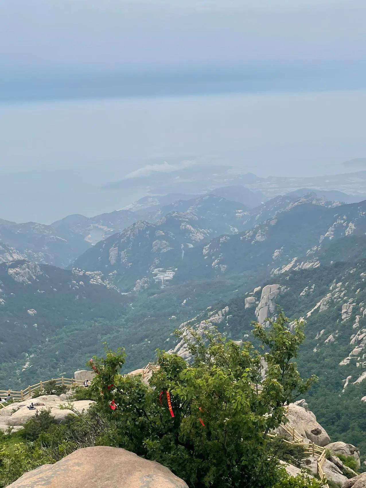 海上第一仙山——青岛崂山！

青岛崂山的夏天非常凉快，因此崂山又是避暑胜地。
