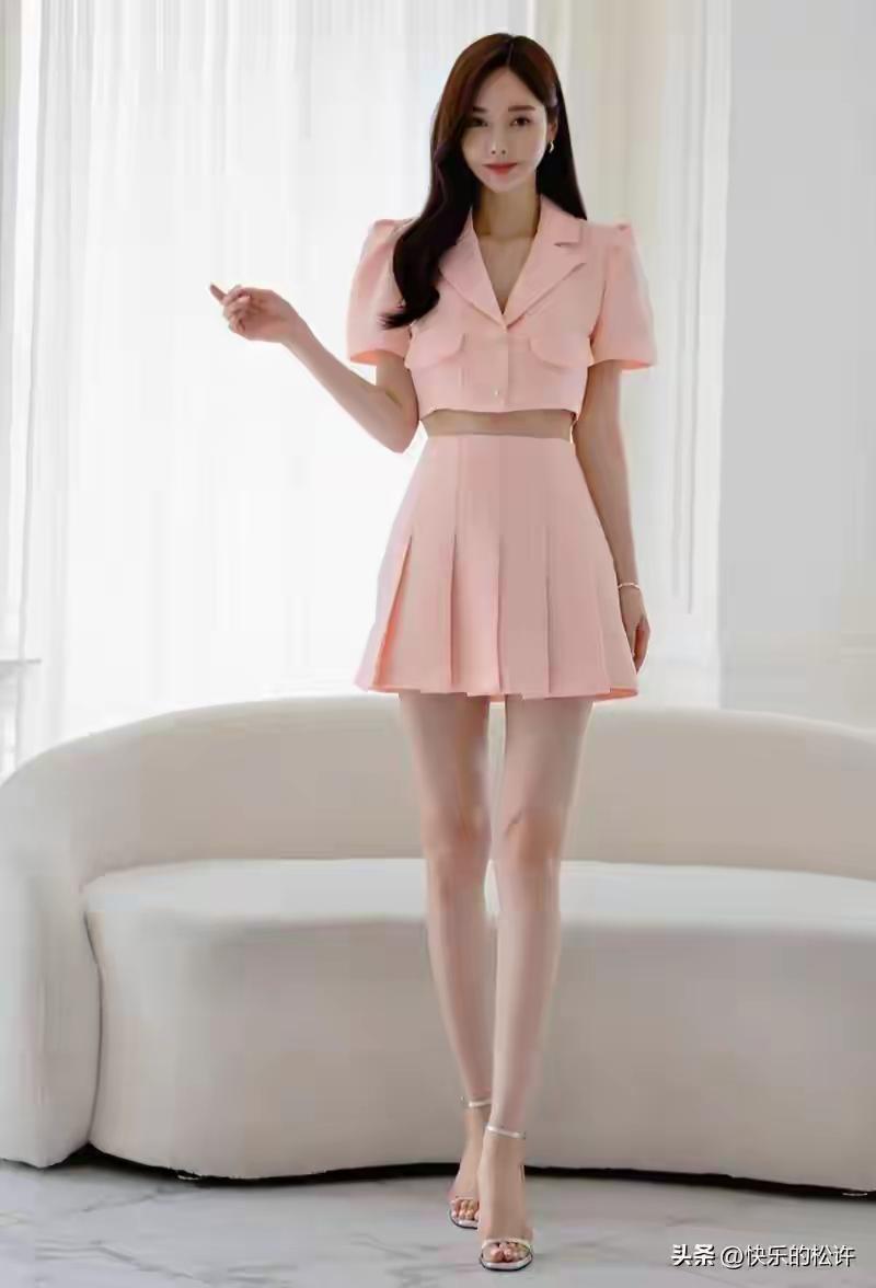 孙允珠，肤白貌美大长腿，气质优雅，穿搭时尚性感。