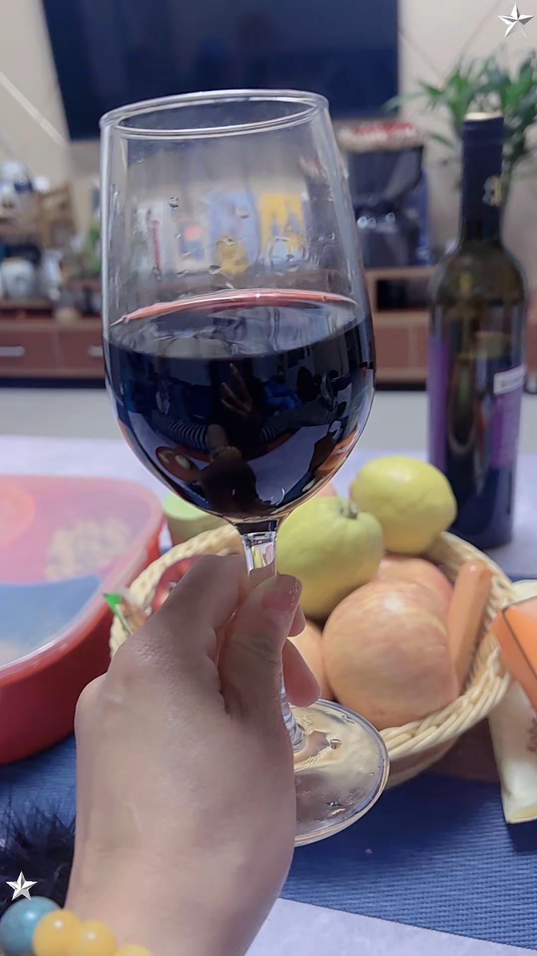 不是为了责任，我连活着都嫌麻烦，现在的我，活着的意义就是为了让孩子有妈，让父母有