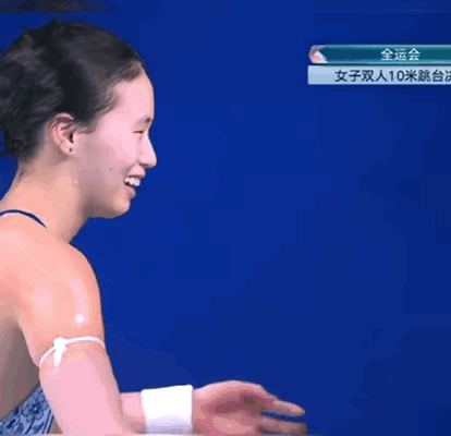 大反转！陈芋汐夺冠。但是发现没？陈芋汐的手上绑了一根很显眼的绳子，其他人的手上都