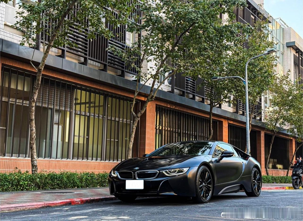 台湾老车 🇩🇪2017年BMW i8 Frozen Black Editio