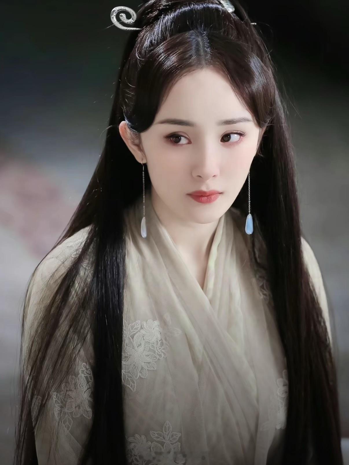 “过去这须臾数年，我不过是经历了一场天劫罢了”三生三世十里桃花  居然快十年了呢
