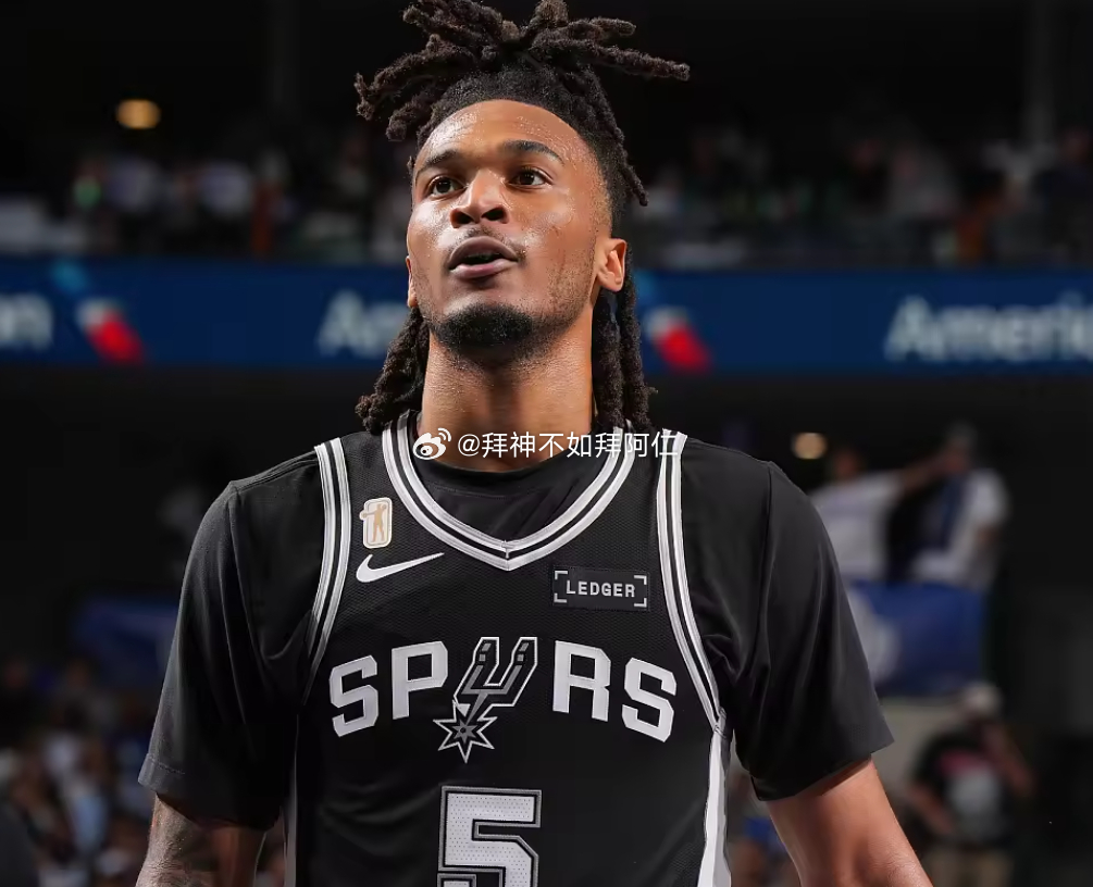 NBA常规赛，马刺今日主场115-102大胜76人。本场比赛，卡斯尔发挥出色，全