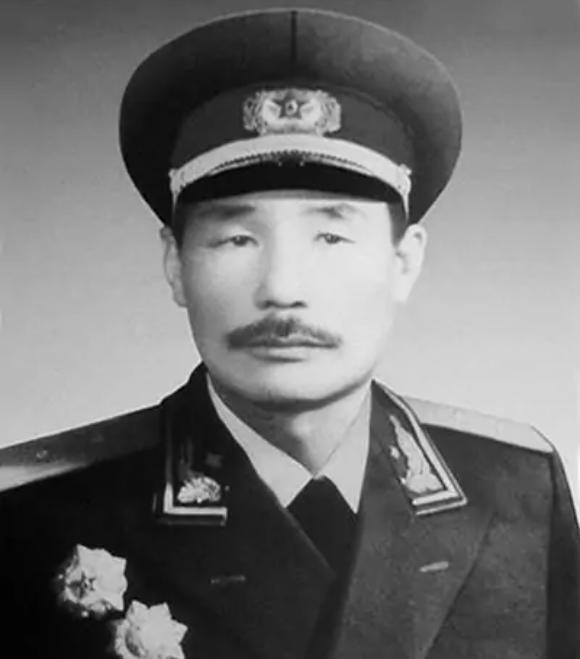 82年开国中将孙毅，因何事向中央提一要求，中央考虑后批示：同意

“杨总，我认定