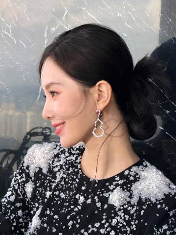 刘诗诗 吴奇隆  当事人都没说什么所以不去评价 