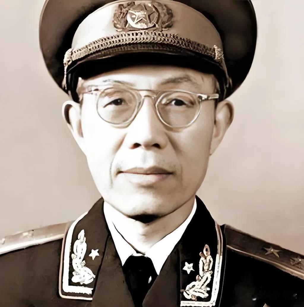 1937年红军高官流落西北，靠写对联糊口，地主看字一眼看穿真实身份
 
1937