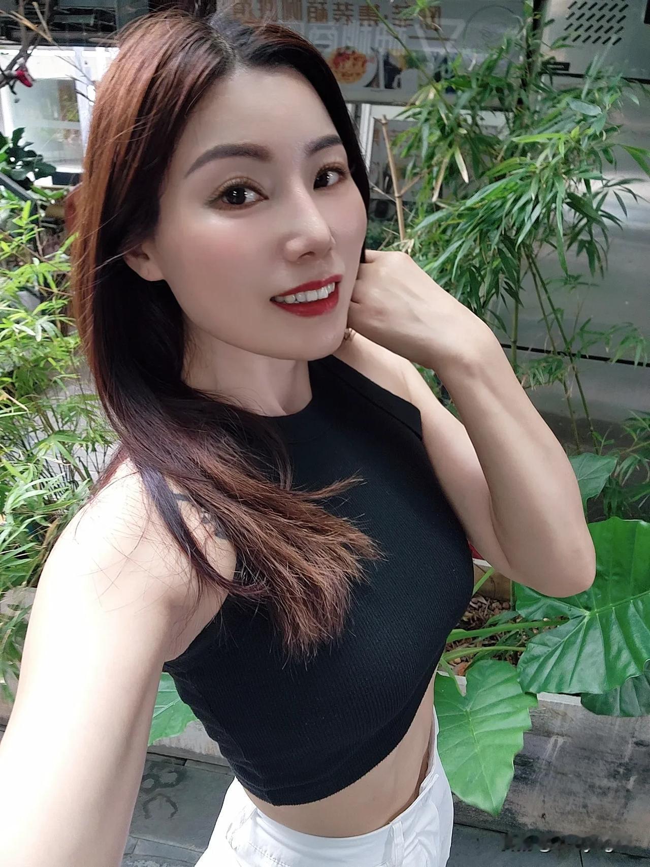 保持好身材好状态 ，早安吖🌞记录自己喜欢的状态 多巴胺季节