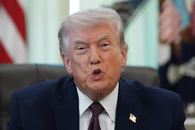 特朗普宣布对伊行动“两到三周”收尾，为何急于“体面退出”缺乏盟友支持、战场难分胜