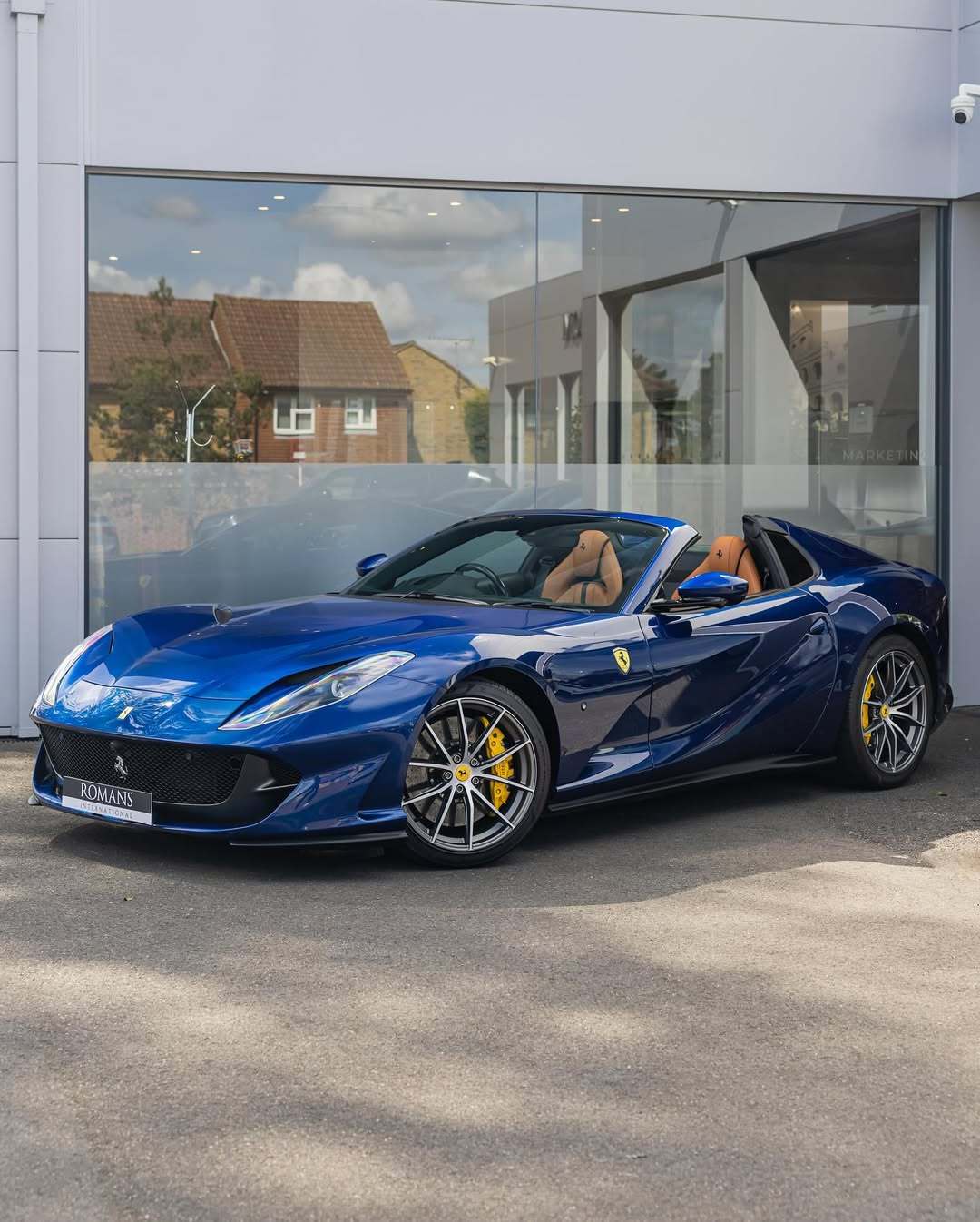 Ferrari 812 GTS ​​​