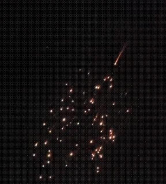 一晚上七百发导弹、三千架无人机，打到第五十六轮，家底眼看就要见底，评论区居然还有