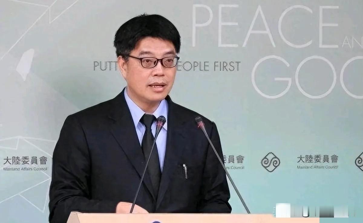 岛内“陆委会”态度非常的硬！在我们再次把两人纳入“台独”顽固名单之后，“陆委会”