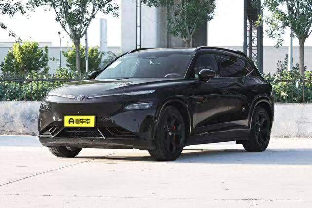 大众安徽与众08猎影版：运动与家用兼顾的纯电SUV